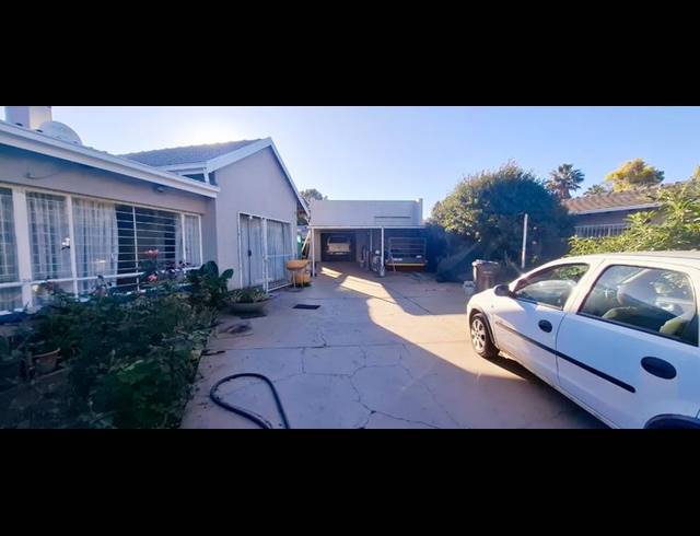 4 BEDROOM HOUSE FOR SALE IN EDLEEN